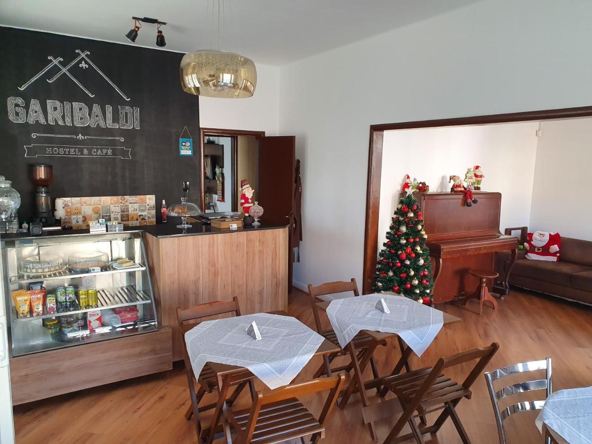 Garibaldi Hostel E Cafe Курітіба Екстер'єр фото